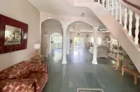 5-Bed Villa and Pool in Runaway Bay, Jamaica