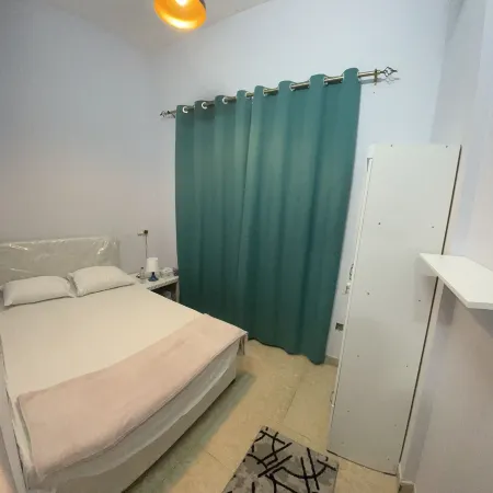 AlBarsha 1 Hostel by PHM
