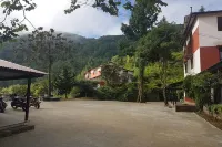 Shivapuri Village فنادق في Tarakeshwar