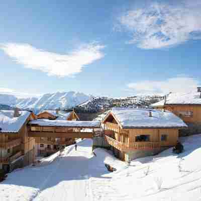 Grandes Rousses Hotel & Spa Hotel Exterior
