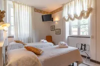 Lucca Franco's Villa Hotels in Gallicano
