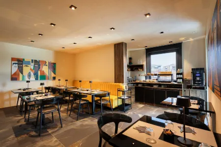 Etrus - Boutique Room & Rooftop Отели рядом с достопримечательностью «Golf Club Salerno»