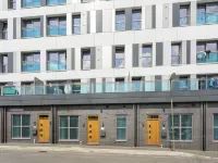 Queens Lodge 1-Bed Apartment in Redhill Hotels near The Belfry