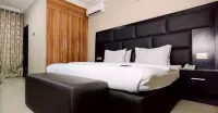 Breakfort Hotel and Suites Hotels near Unity Park