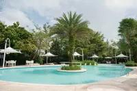 The Hill Hotel & Resort Sibolangit Powered by Archipelago - piscine
