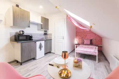 Glm Groupe - Glm Résidences 2 Hôtels à : Holnon