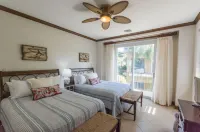 Bay Residence, Los Suenos Resort - parking