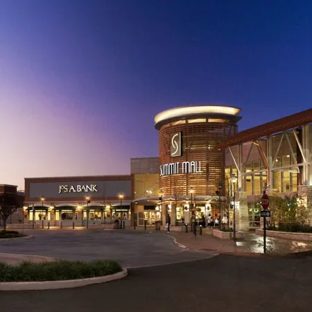 DoubleTree by Hilton Akron Fairlawn