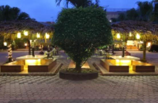 Patria Plaza Hotel Hotels in Kepanjenkidul