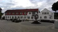 Diagonalkroen Hotels in Give