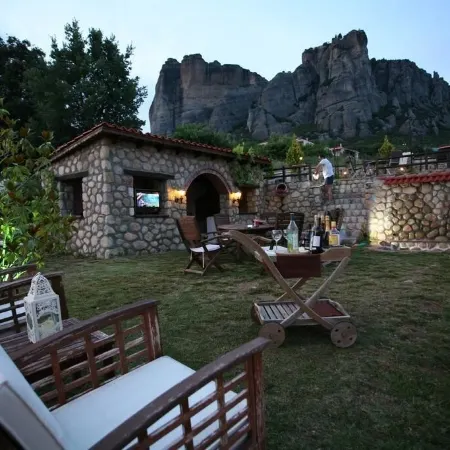 Epavlis Meteora Suites Hotel