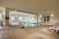 Comfort Suites Grayslake Near Libertyville North - Pools