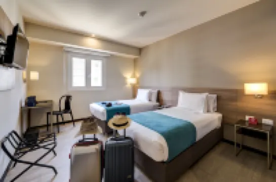 Arawi Miraflores Express