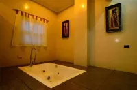 วิลล่าโจนารีสอร์ท - รีสอร์ท