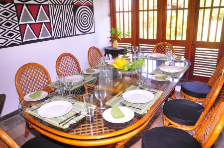 Serenity Lake Front Villa Отели рядом с достопримечательностью «WAVE BOLGODA by SINGHE»