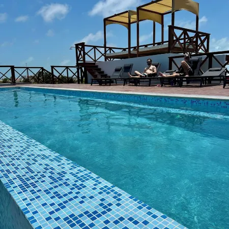 Sandbar Beachfront Hostel & Restaurant