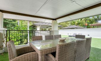 Seascape Holidays at Seascape Temple