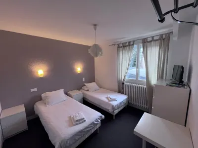 Auberge de la Croix Blanche Отели в г. Ламот-Бёврон