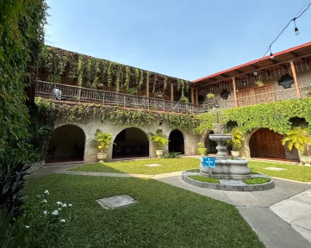 Hotel del Patio Hotels in Flores