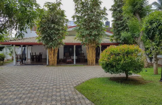 白色別墅海灘度假村