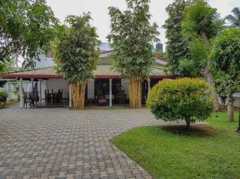 白色別墅海灘度假村