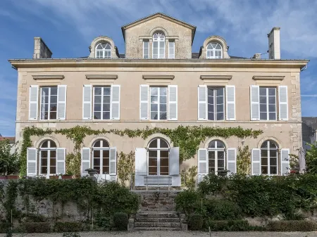 La Maison de maître Отели в г. Сент-Обен-ла-Плен