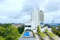 Platinum Hotel & Convention Hall Balikpapan - Beach
