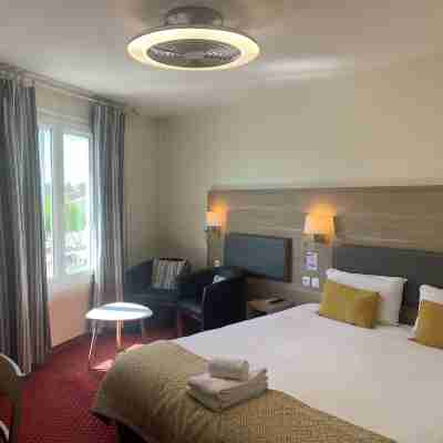 Brit Hotel Bleu Nuit Rooms