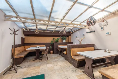 Korona Panzió Budapest Отели в г. Тёрёкбалинт