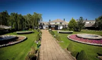 Hotel Conde Rodrigo II by EME Hoteles - Pools