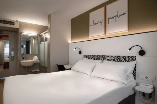Hotel Bed4U Pamplona - 3-Star