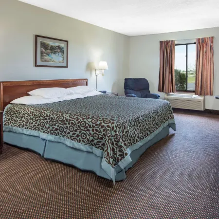 Days Inn by Wyndham Pontoon Beach