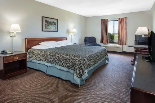 Days Inn by Wyndham Pontoon Beach Hotels in Pontoon Beach