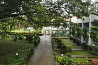 Peerless Resort Sri Vijaya Puram Hotel dekat Science Centre