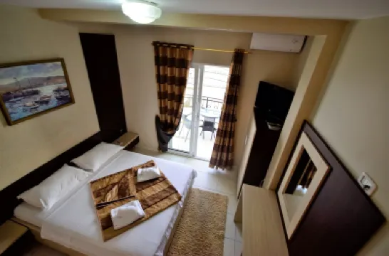 Monte Perla Residence Hotels near Royal Beach