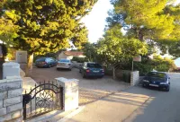 Apartments Plaža - ที่มีที่จอดรถ