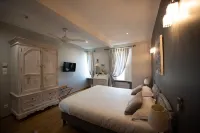 Domaine de Larchey Hotels in Tabanac