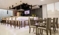 AlphaPark Hotel