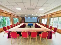 Himalayan Deurali Resort Hotels in Kushma
