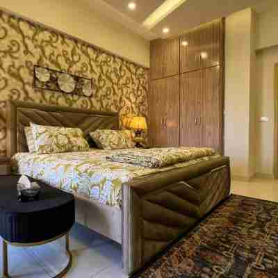 the realtors inn luxurious 1bed apartment dha 2 Rooms