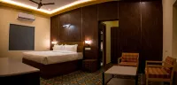 Poojaris Niranthara Kabini Hotels near Sri Vyasaraja Mutt (Sosale) - Bannur