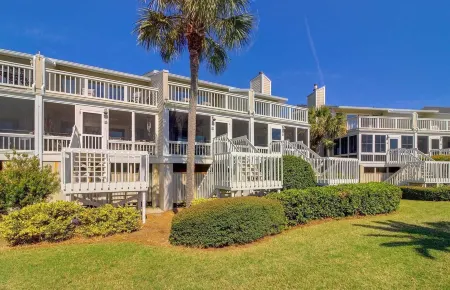 20 Beach Club Villa by Avantstay Close to the Beach & Golf Courses! Отели в г. Айл оф Палмс