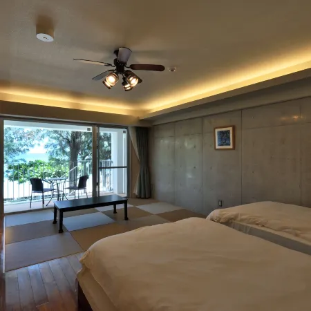 Hotel & Restaurant on the Beach Lue