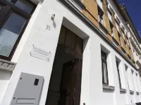 Zollikof Aparts - Sauna & Studioapartments Hotels near Ost