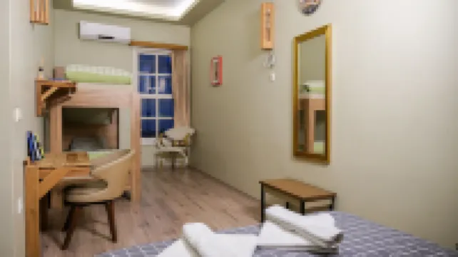 Second Home Hostel Hotel a 