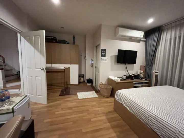 Autta House