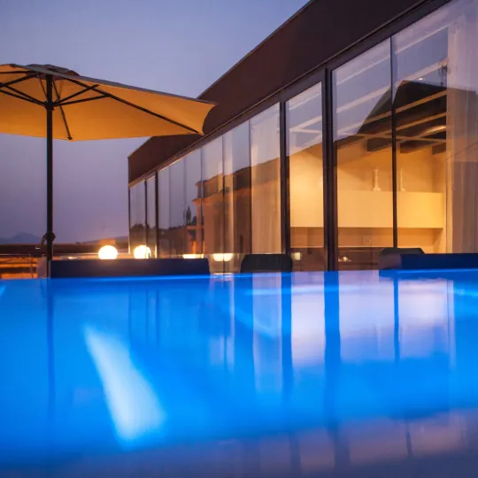 阿爾巴宮殿飯店