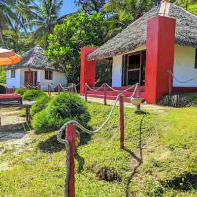 Nosy-Borah Holidays Hotel Exterior