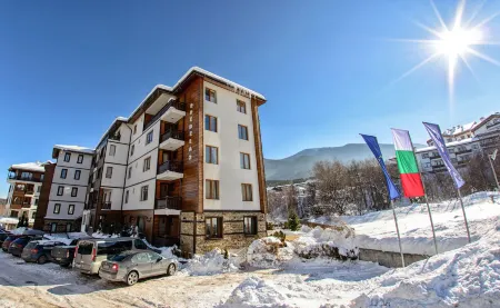 Predela 2 Aparthotel Отели в г. Банско