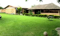 Viglosam Lodge Hotels near Y-Gee Provision Store
